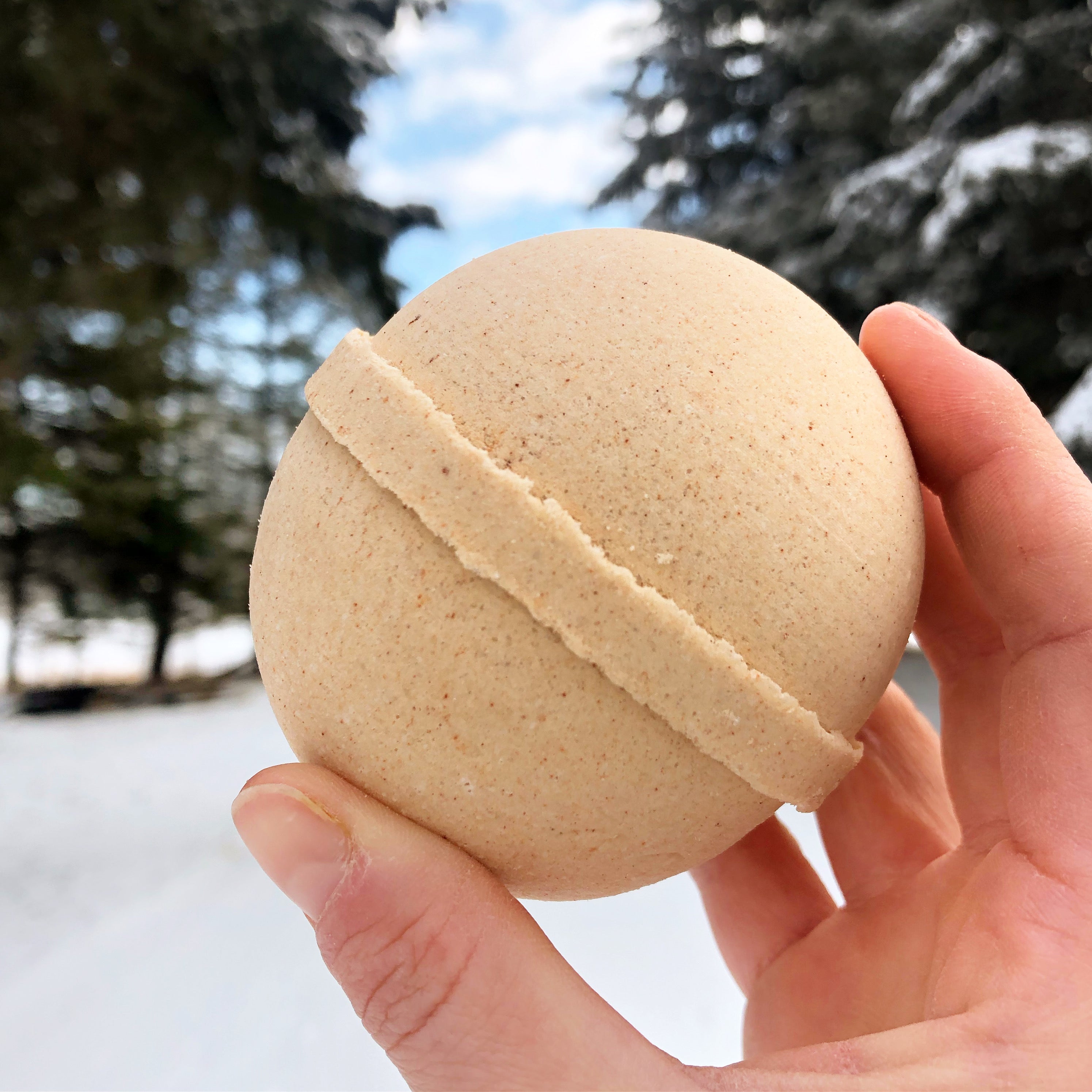 Bath Bomb: Holly Bomb